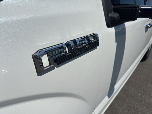 Used 2020 Ford F150 Platinum w/ Equipment Group 701A Luxury AWD/4WD image 10