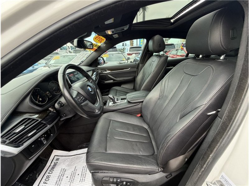 Used 2019 BMW X6 sDrive35i w/ Convenience Package RWD image 16