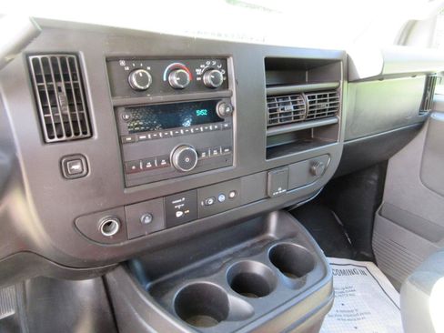 Used 2020 GMC Savana 2500 w/ Driver Convenience Package RWD image 32