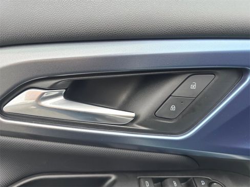 Used 2024 Chevrolet Equinox EV LT image 20