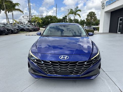 Used 2021 Hyundai Elantra SEL w/ Convenience + Premium Package FWD image 29