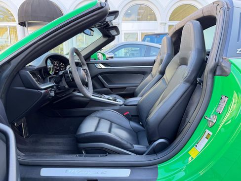 Used 2021 Porsche 911 Targa 4 image 32