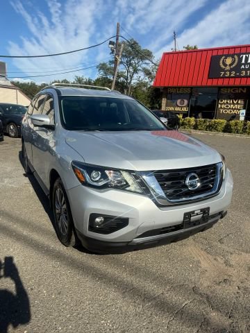 Used 2018 Nissan Pathfinder FWD image 3