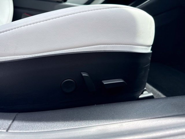 Used 2018 Tesla Model 3 Mid Range RWD image 24