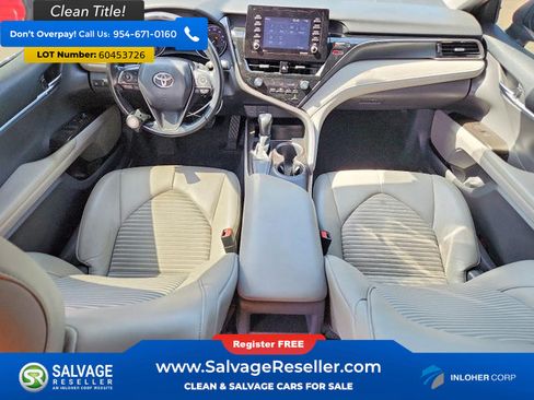 Used 2021 Toyota Camry SE FWD image 11