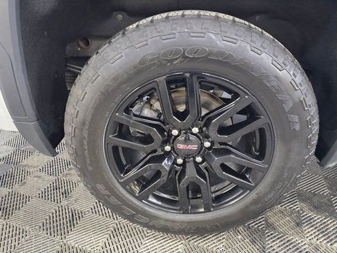 Used 2023 GMC Sierra 1500 Elevation w/ X31 Off-Road Package image 12