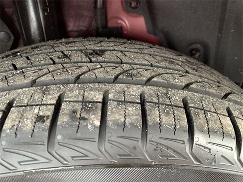 Used 2025 Toyota Corolla LE image 34