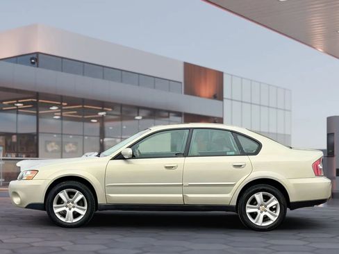 Used 2005 Subaru Outback 3.0R AWD/4WD image 6