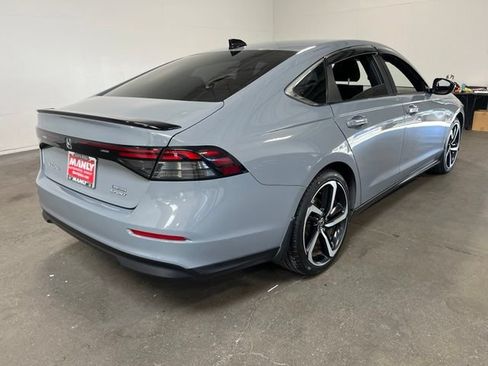 Used 2024 Honda Accord Sport image 3