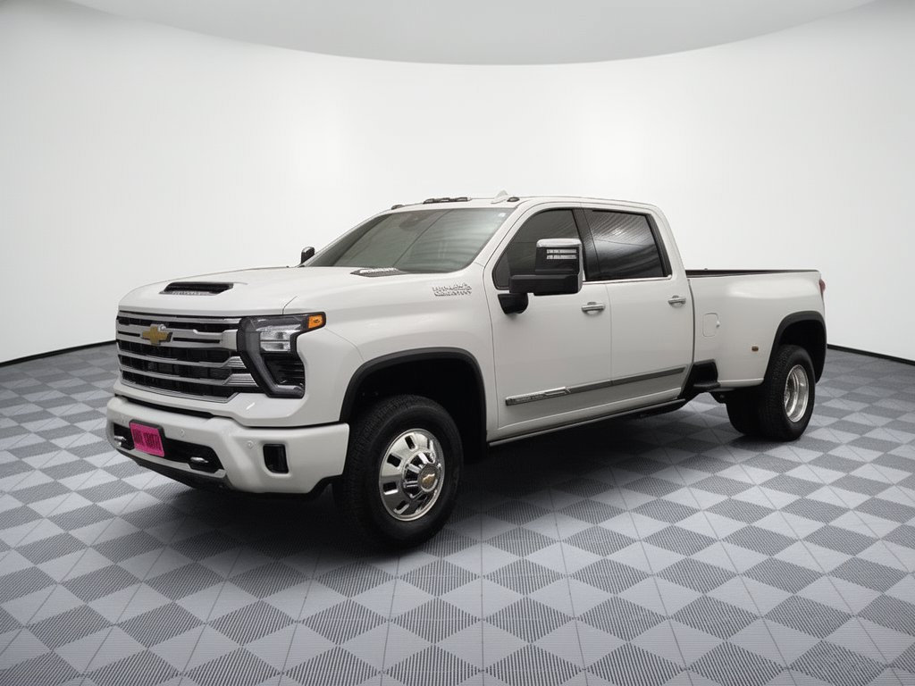 Used 2026 Chevrolet Silverado 3500 High Country w/ Technology Package AWD/4WD image 1