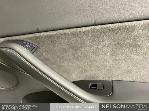 Used 2022 Tesla Model Y Long Range image 23