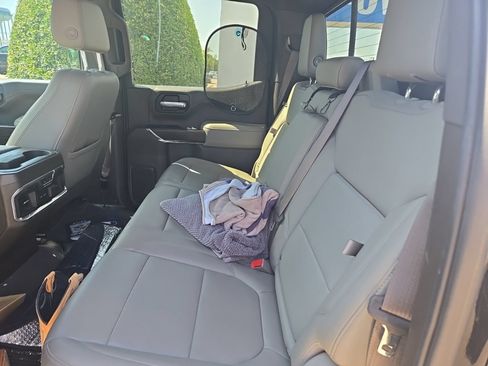 Used 2020 GMC Sierra 1500 SLT RWD image 14