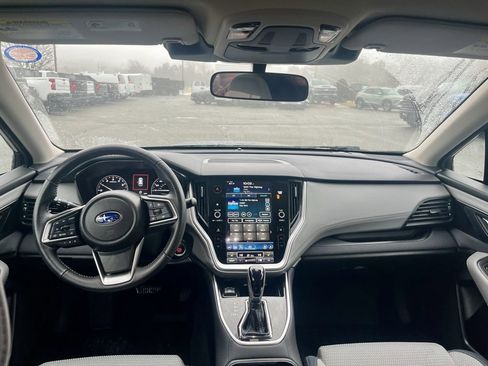 Used 2025 Subaru Outback Premium image 23