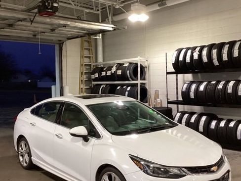 Used 2016 Chevrolet Cruze Premier image 6