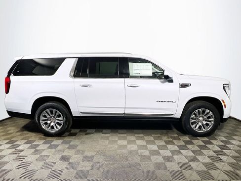 New 2026 GMC Yukon XL Denali w/ Sun & Power Step Package image 8