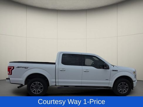 Used 2017 Ford F150 XLT w/ Equipment Group 302A Luxury AWD/4WD image 11
