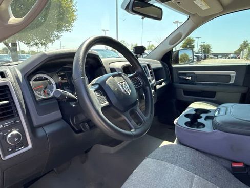 Used 2014 RAM 1500 Express RWD image 12