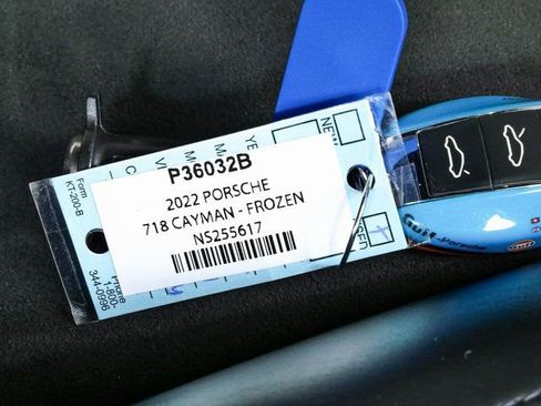 Certified 2022 Porsche 718 Cayman RWD image 33