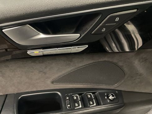 Used 2017 Audi A8 L 4.0T w/ Dynamic Package image 15