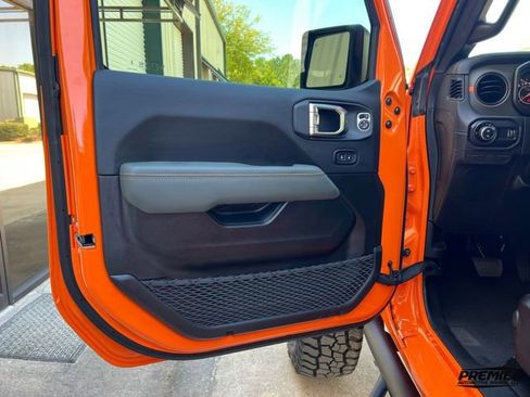 Used 2025 Jeep Gladiator Mojave image 69