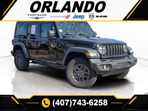 Used 2025 Jeep Wrangler Unlimited Sport AWD/4WD image 1