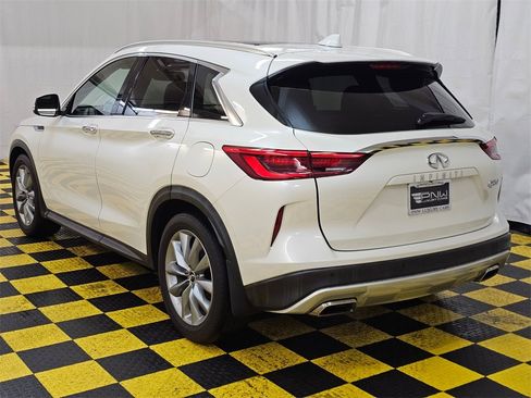 Used 2019 INFINITI QX50 Essential w/ Cargo Package image 5