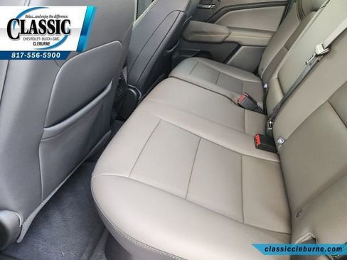 Used 2024 Chevrolet Colorado ZR2 w/ ZR2 Convenience Package III AWD/4WD image 29