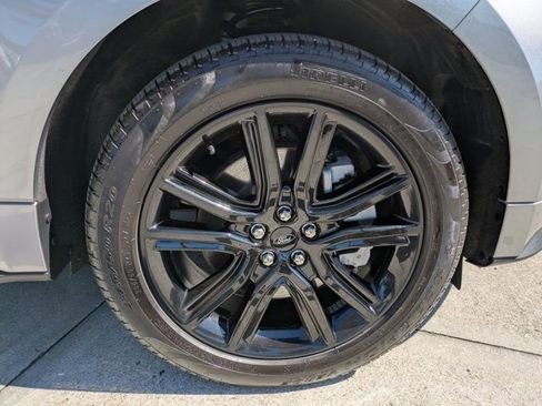 Certified 2024 Ford Edge ST-Line image 10