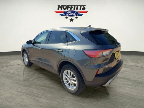 Used 2020 Ford Escape SE AWD/4WD image 3