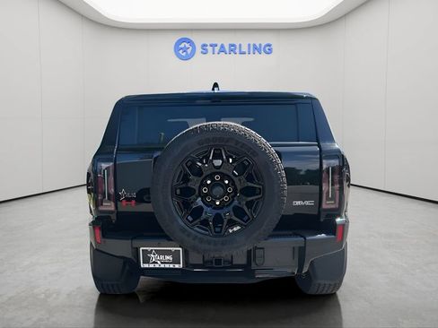 Certified 2025 GMC Hummer EV 2X w/ LPO, Sport Package AWD/4WD image 4
