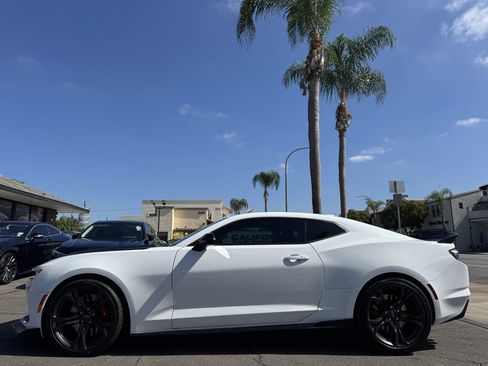 Used 2021 Chevrolet Camaro SS image 2