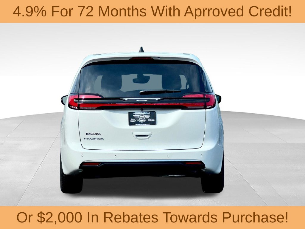 New 2027 Chrysler Pacifica Select FWD image 6