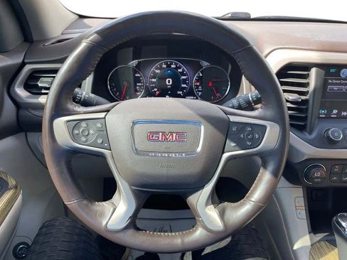 Used 2017 GMC Acadia Denali w/ Technology Package AWD/4WD image 27