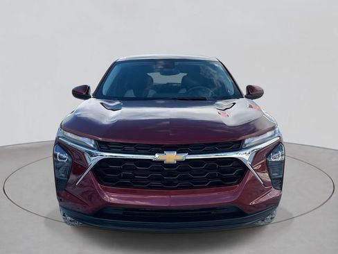 Used 2024 Chevrolet Trax LS w/ LS Convenience Package image 32