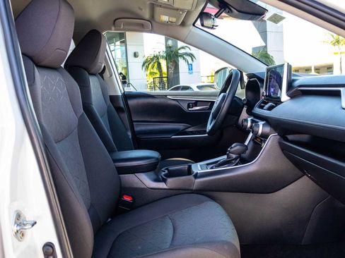 Used 2024 Toyota RAV4 XLE image 18