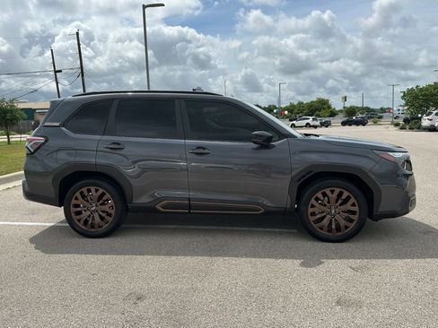 Used 2025 Subaru Forester Sport AWD/4WD image 9