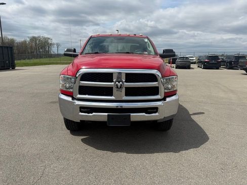 Used 2018 RAM 2500 Tradesman w/ Chrome Appearance Group image 2