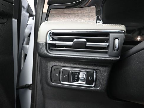 New 2025 Lincoln Corsair Reserve w/ Jet Appearance Package image 14