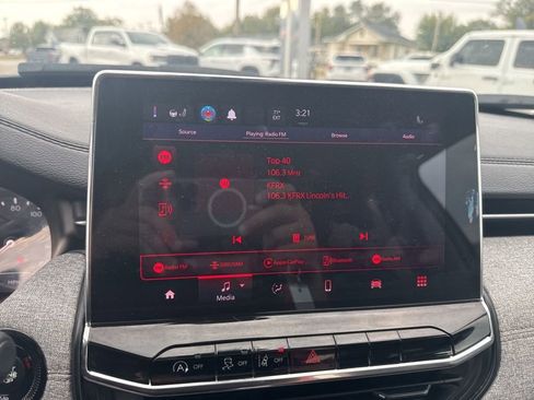 Certified 2022 Jeep Compass Latitude w/ Sun and Sound Group image 15