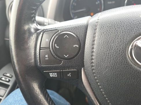 Used 2016 Toyota RAV4 XLE image 37