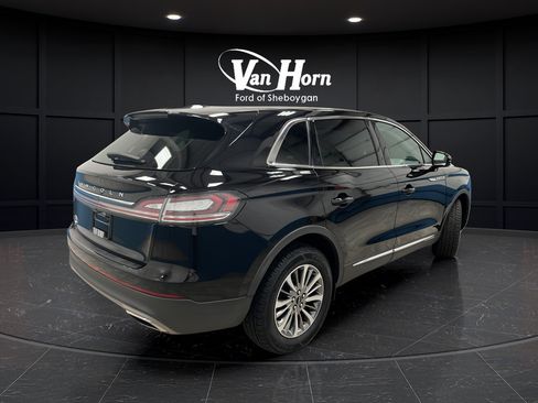Used 2023 Lincoln Nautilus AWD w/ Premium Package image 7