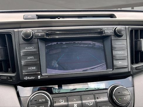 Used 2015 Toyota RAV4 XLE FWD image 21