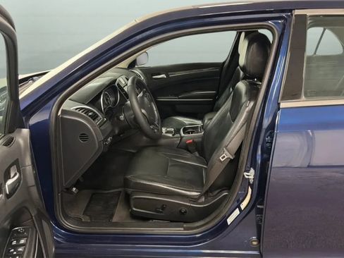 Used 2016 Chrysler 300 Limited RWD image 21