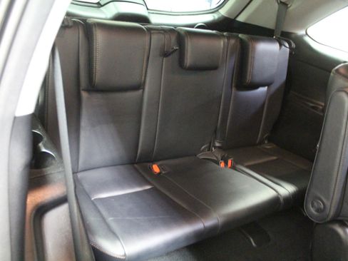 Used 2017 Toyota Highlander Limited Platinum image 28