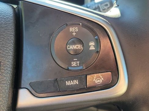 Used 2018 Honda CR-V Touring image 27