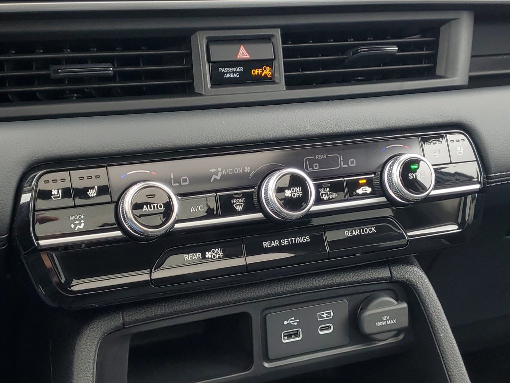 Certified 2025 Honda Pilot Elite image 31
