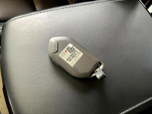Used 2025 Kia Telluride S AWD/4WD image 33