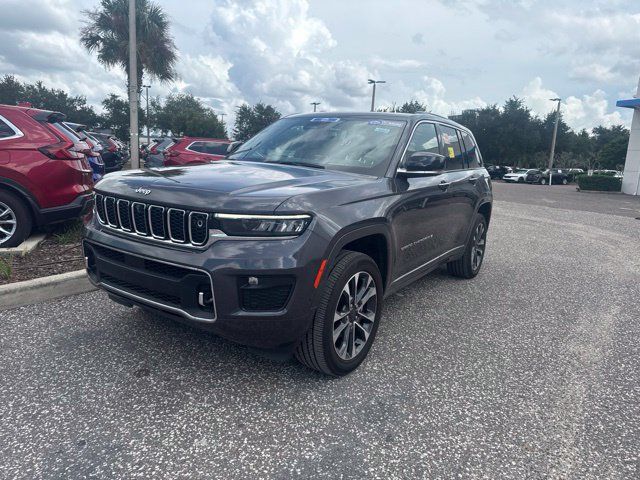 Used 2023 Jeep Grand Cherokee Overland w/ Adv Protech Group III AWD/4WD image 7