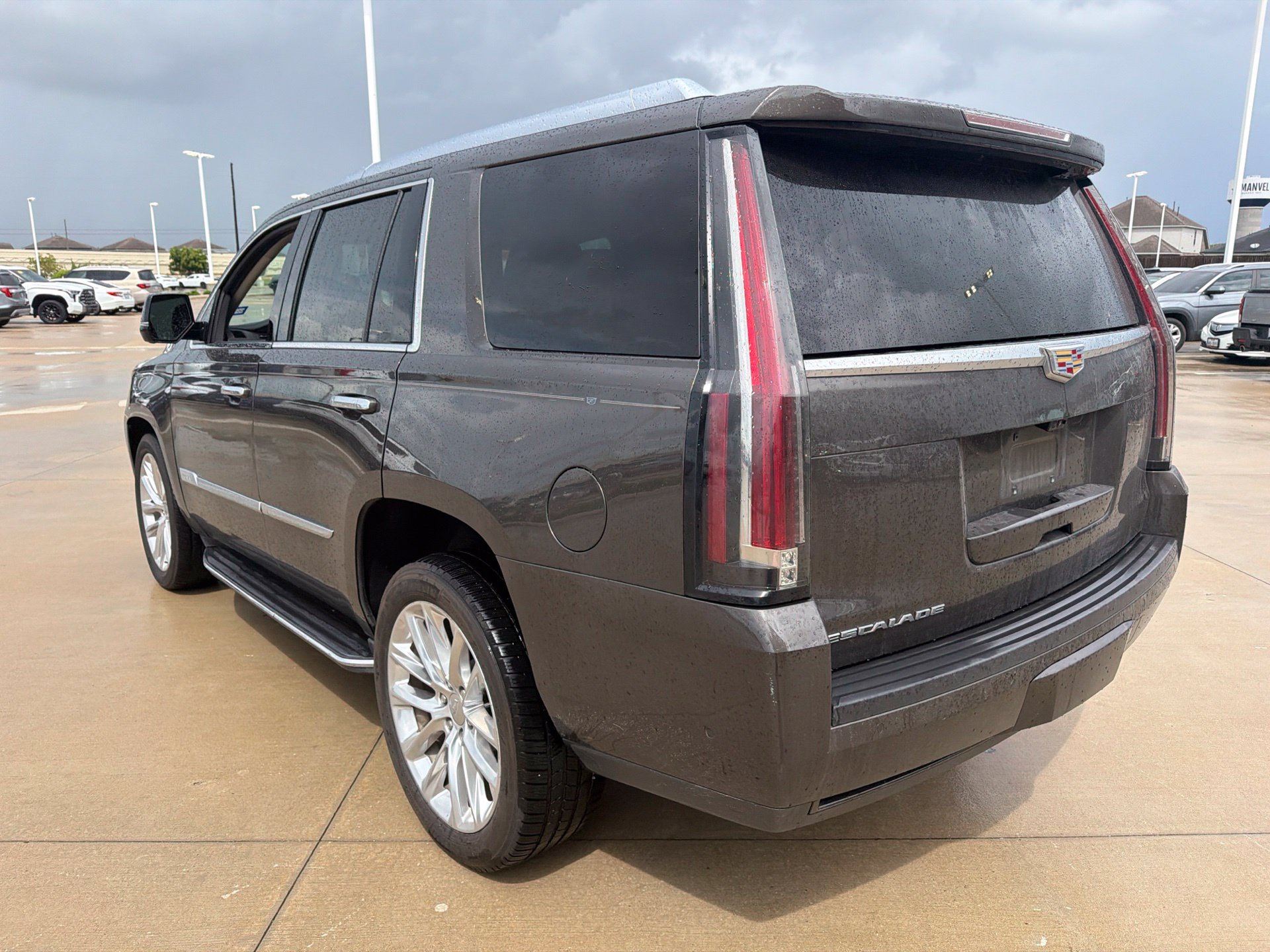 Used 2020 Cadillac Escalade Luxury AWD/4WD image 7
