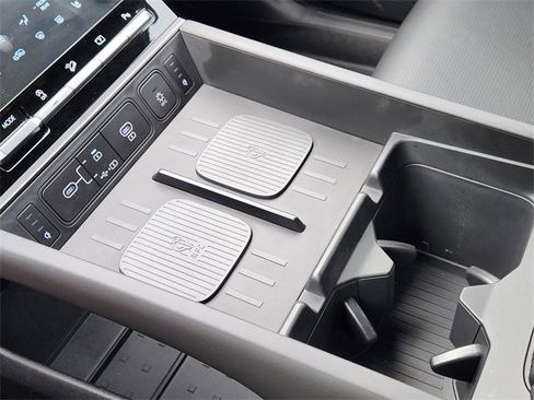 Used 2024 Hyundai Santa Fe Calligraphy image 15